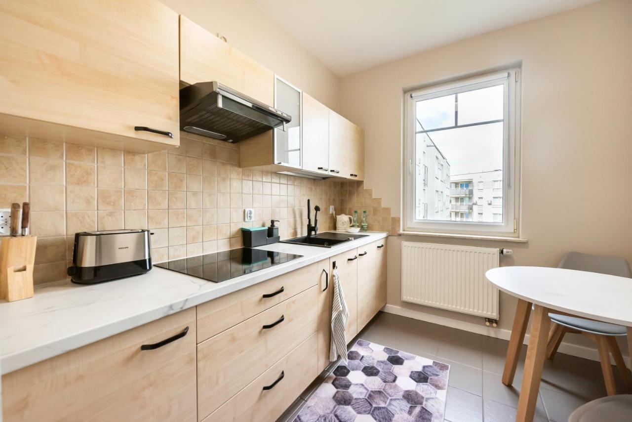 Ursus Pleasant Apartment Varsovia Exterior foto